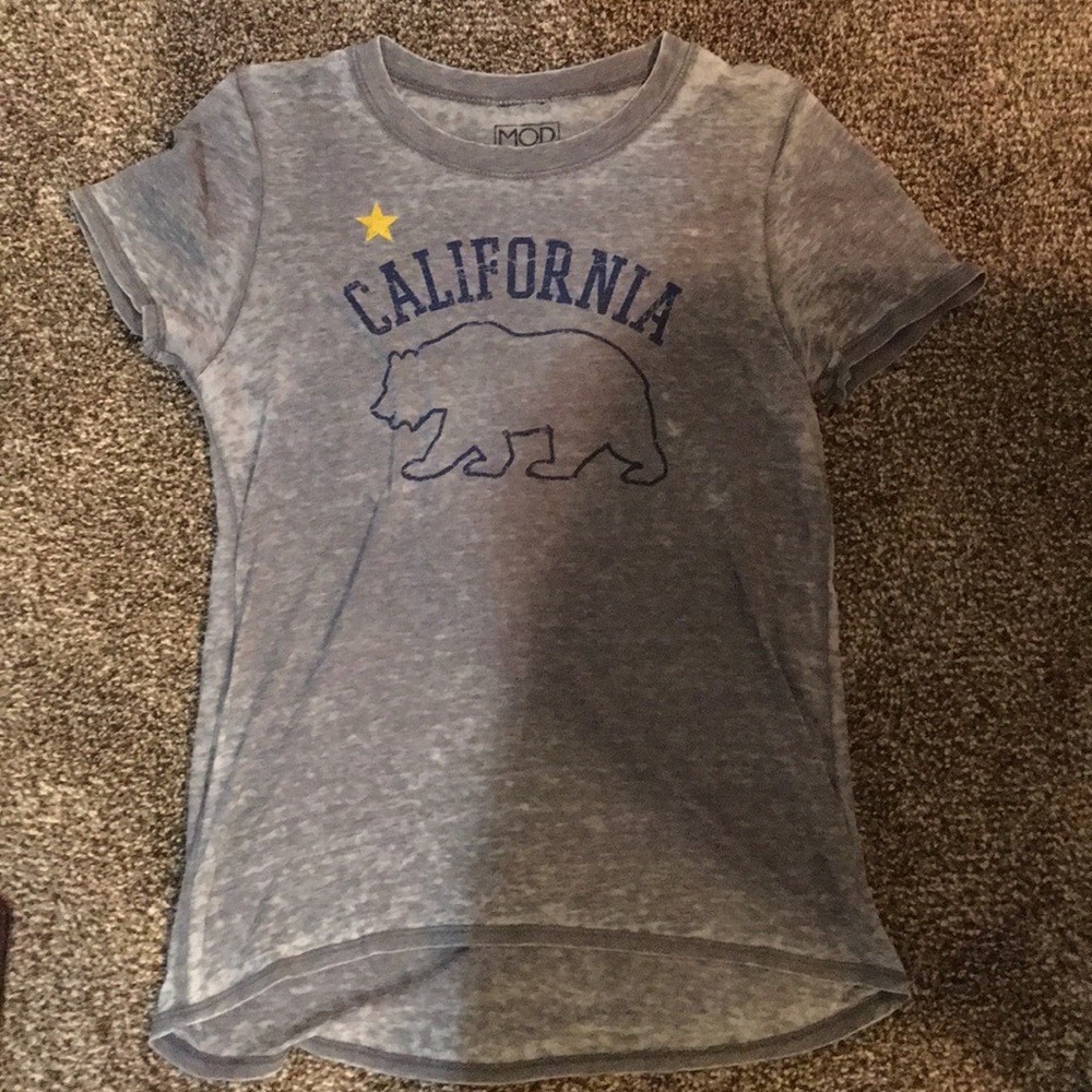 Gray t-shirt